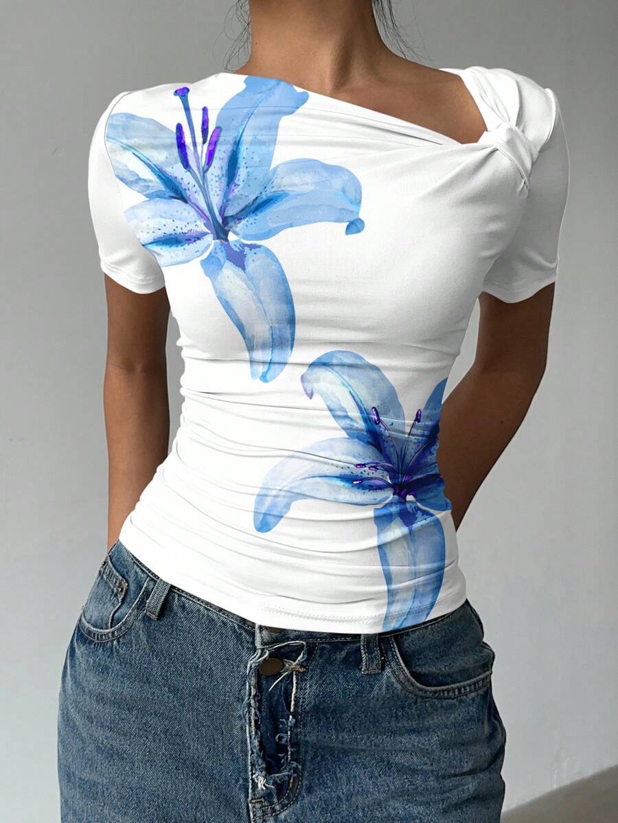 Siren Gaze 女士休闲优雅不对称领口褶饰修身短袖 T 恤，蓝色花卉图案，适合夏季