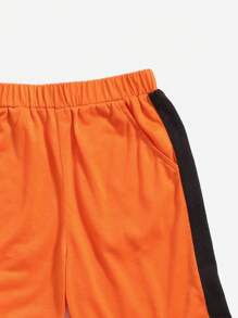 SHEIN Bolty Tween Boy Basketball & Slogan Graphic Tee & Shorts