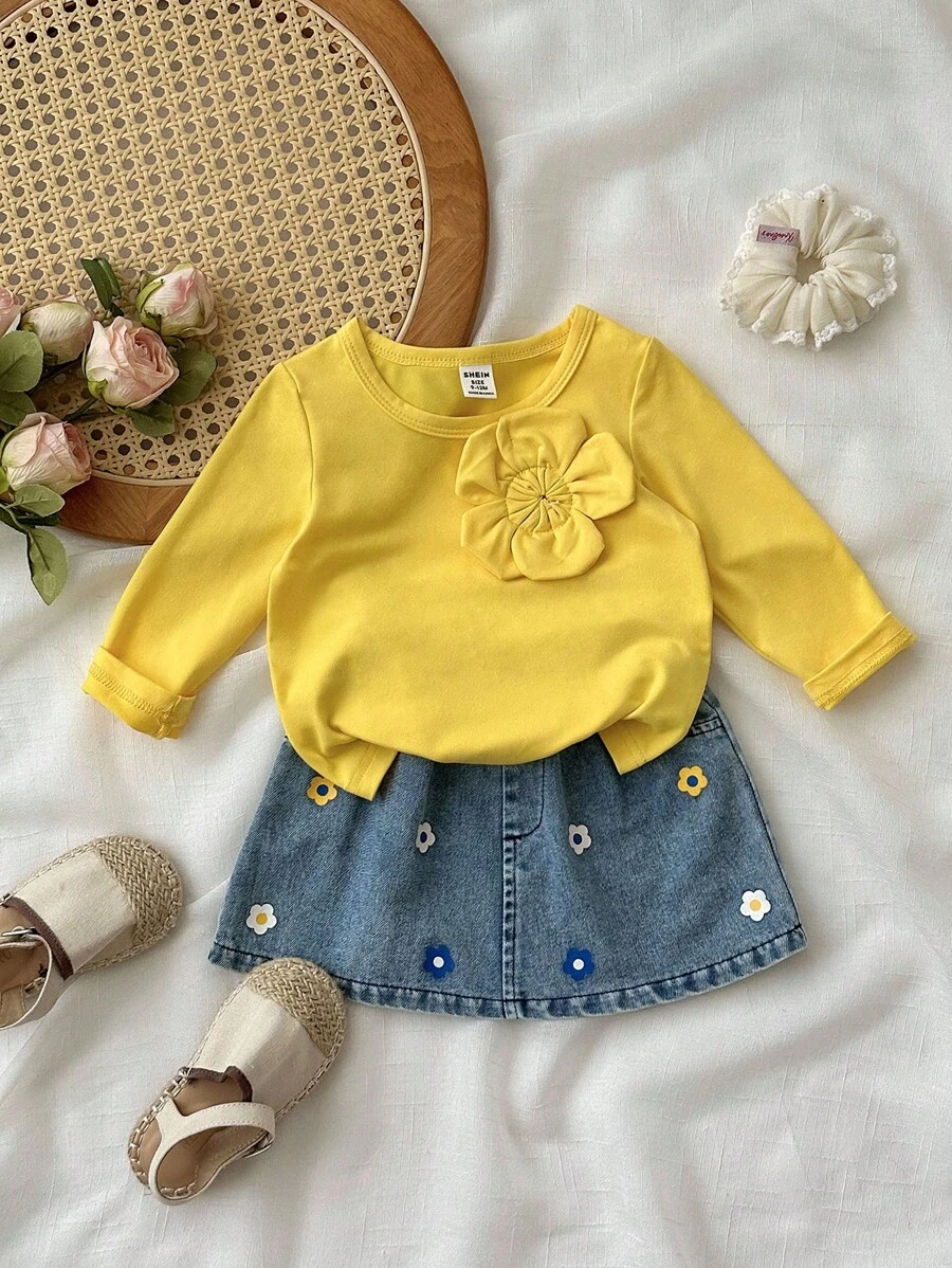 SHEIN Playful Pals 女婴春秋时尚街头风格可爱两件套：黄色长袖花朵装饰上衣和印花牛仔 A 字裙，适合日常穿着、拍照和旅行 - 彩色 - 查看 1