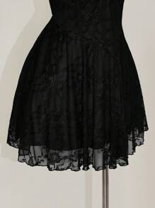 SHEIN ICON 加大码方领褶饰蕾丝拼色吊带裙，Y2K 风格派对礼服 - 黑色 - 查看 7