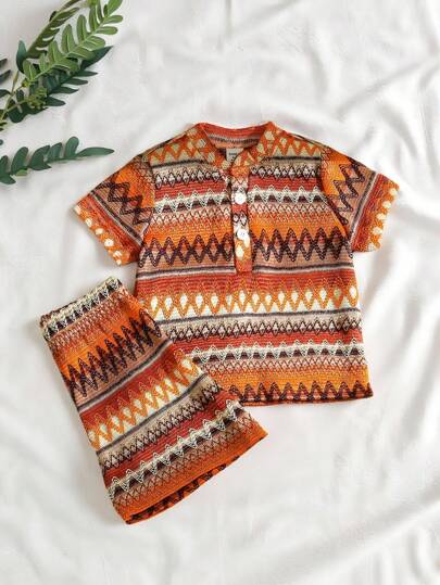 SHEIN 2pcs/Set Baby Boys Bohemian Geometric Pattern Stand Collar Button Henley Top And Elastic Waist Shorts Casual Outfit, Summer