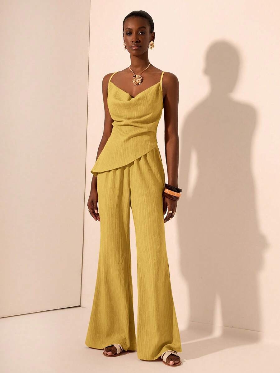 Zivah 2025新款夏季休闲优雅度假日常约会通勤生日派对沙滩度假性感摆领吊带斜下摆交叉后背上衣+喇叭阔腿裤超长裤卡其色棕色梭织面料女两件套-B