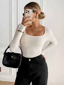 Serisse Women's Elegant Texture Fabric Crew Neck Backless Cut-Out Twist Hem Fitted T-Shirt, Spring/Autumn Winter Casual