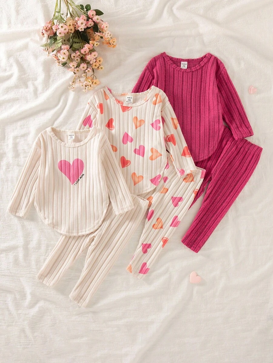 SHEIN 3 件套女婴冬季套装：长袖纹理针织上衣、心形印花打底裤、时尚休闲家居服 - 彩色 - 查看 1