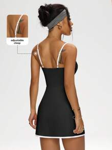 Easithlete 女式撞色滚边可拆卸垫背心运动连衣裙 - 黑色 - 查看 2
