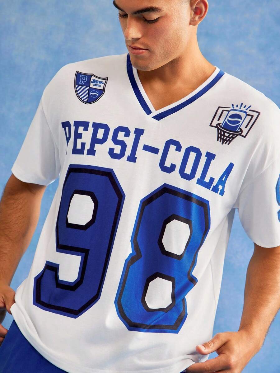 PEPSI X SHEIN 男士休闲V领字母印花短袖T恤，夏季 - 白色 - 查看 1