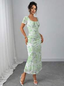 Elenzga 女式优雅黄色花卉印花方领系带修身中长连衣裙，带蝴蝶结细节，春夏 - 綠色 - 查看 5