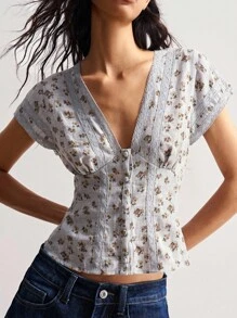 SHEIN BohoFeels 波西米亚风女士短袖碎花蕾丝拼接度假风修身衬衫，无袖碎花上衣夏季衬衫V领碎花衬衫 - 彩色 - 查看 4