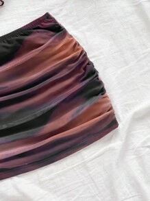 SHEIN x Eduarda Gutierrez Soleia 女士度假复古扎染花卉印花针织网眼吊带蝴蝶结露背前绑带仿花装饰背心和迷你褶皱裙套装，适合派对、约会、下午茶、海滩、狂欢节、夏季服装 - 彩色 - 查看 3