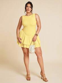 SHEIN BAE Plus Size Women's Spring And Fall Base Solid White Sleeveless Tight Pleated Slim Elegant Mini Double Layer Ruffle Women's Jumpsuit Women's Dress, Valentine's Day Jumpsuit, Daily Jumpsuit, Elegant Jumpsuit/ Plus Size Yellow Dress/ Yellow Dress Curve/ Lemon Dress Plus Size,Wedding Guest Dress Women