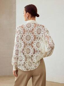 MOTF PREMIUM 凸纹蕾丝纽扣衬衫