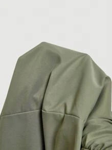 SHEIN MOD Vestido midi elegante sin mangas para mujer de talla grande con cuello redondo y lazo en la cintura en unicolor