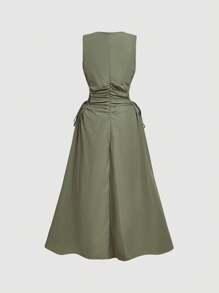 SHEIN MOD Vestido midi elegante sin mangas para mujer de talla grande con cuello redondo y lazo en la cintura en unicolor