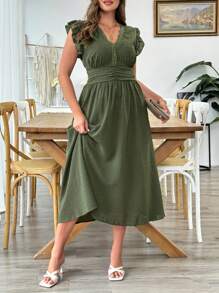 Flirla Plus Size Women Elegant Jacquard Flounce Sleeve V-Neck Waist Fitted Long Dress - Green - View 4