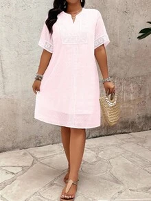 SHEIN LUNE 大码休闲简约蕾丝边装饰女式连衣裙 - 粉色 - 查看 4