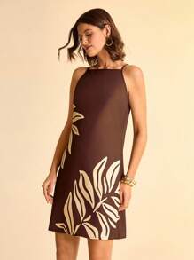 CAJUNI 女士波西米亚热带植物叶子印花棕色吊带迷你连衣裙，图案