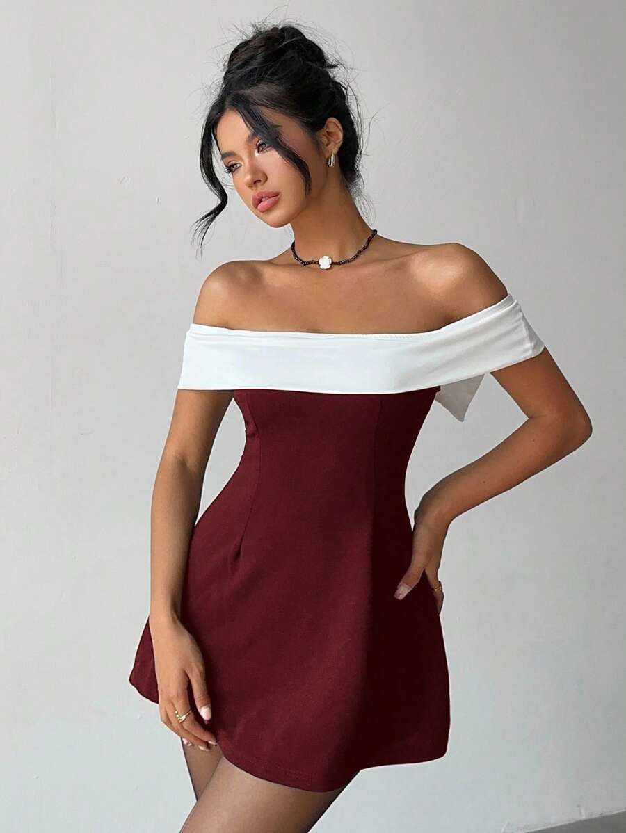 Aloruh 情人节拼色露肩蝴蝶结迷你连衣裙 - 酒紅色 - 查看 1