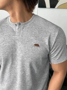 Mainfolk Herren graues gestricktes Kurzarm T-Shirt, geeignet für den Sommer - Hellgrau - Übersicht 3