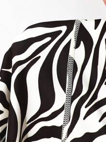 Menodora SHEIN Sport Tuta a una pezza da yoga con stampa a motivo zebrato e scollo alla halter per donna - Cachi - Visualizzare 6