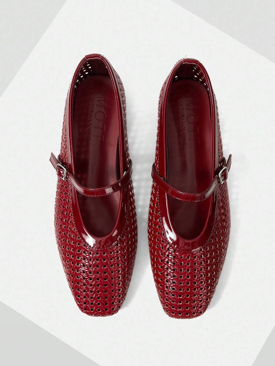 MOTF GIÀY BẰNG DA PU RỖNG - Màu Đỏ Sâu - Xem 1