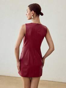 MOTF PREMIUM PU 皮革花卉刺绣连衣裙