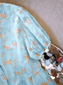 Franclia 法式浪漫刺绣V领短袖女衬衫 - 藍色 - 查看 4