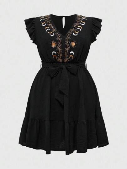 Goth Boho Style Women Plus Size Tie-Up Waist Embroidered Crescent Moon & Vine Decor A-Line Black Maxi Dress, Summer Outfit