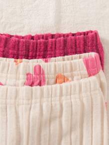 SHEIN 3 件套女婴冬季套装：长袖纹理针织上衣、心形印花打底裤、时尚休闲家居服 - 彩色 - 查看 5