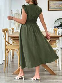 Flirla Plus Size Women Elegant Jacquard Flounce Sleeve V-Neck Waist Fitted Long Dress - Green - View 2