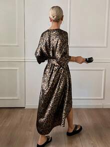 DAZY 女士亮面豹纹全罩式睡袍，豹纹睡衣，冬季款 - 咖啡棕 - 查看 2