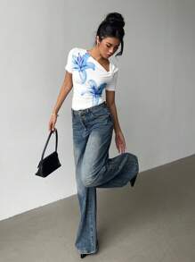 Siren Gaze 女士休闲优雅不对称领口褶饰修身短袖 T 恤，蓝色花卉图案，适合夏季