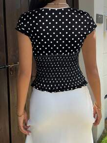 SHEIN 女式黑色针织休闲 V 领盖袖短款上衣，褶皱设计和波尔卡圆点图案，女式波尔卡圆点上衣 - 黑色 - 查看 2