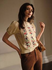 MOTF PREMIUM 刺绣花卉图案泡泡袖短袖麻花针织上衣 针织套头衫 秋冬 - 杏色 - 查看 5