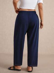 Elaquor Plus Size Casual Contrast Stitch Pocket Cropped Pants