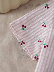 Conjunto de 2 piezas de top de manga corta con estampado de cereza y rayas, y shorts para niña preadolescente, moda de regreso a la escuela - Rosa - Ver 3