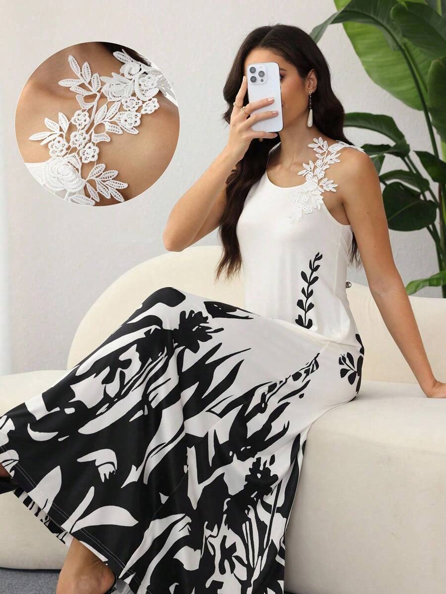 Lacomfia Floral Strap Colorblock Sleeveless Black & White Knitted Dress, Arabian Dresses - Black and White - View 1