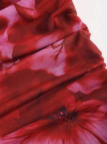 Sweetra 最新设计印花露背、腰部金属装饰、喇叭迷你连衣裙 - 紅色 - 查看 5