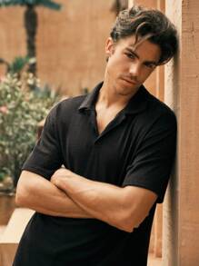 Manfinity VCAY Bộ 2 áo thun polo tay ngắn họa tiết jacquard màu trơn thường ngày cho nam Bộ quần áo ngắn mùa hè cho nam Bộ quần áo ngắn hai mảnh thường ngày cho nam Bộ đồ đi nghỉ màu đen cho nam Bộ quần áo ngắn màu đen cho nam Bộ đồ mùa hè cho nam - màu đen - Xem 6