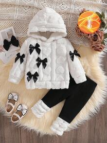 SHEIN Playful Pals 女婴3D蝴蝶结蓬松长袖连帽卫衣上衣和长裤两件套。3D蝴蝶结装饰，连帽长袖设计，简约时尚。无论是户外玩耍还是室内休闲，您的小宝贝都能成为全场焦点。 - 彩色 - 查看 1