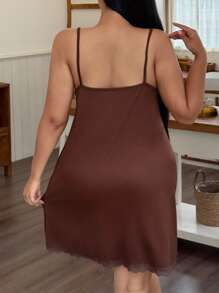 SHEIN 大码蕾丝边拼布蝴蝶结装饰纯色吊带背心短裤睡袍 - 棕色 - 查看 2