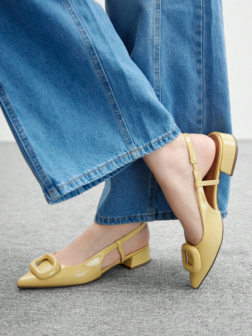 CUCCOO BIZCHIC Women's Pointed Toe Buckle Decor Fashion Flat Shoes For Christmas Spring Shoes