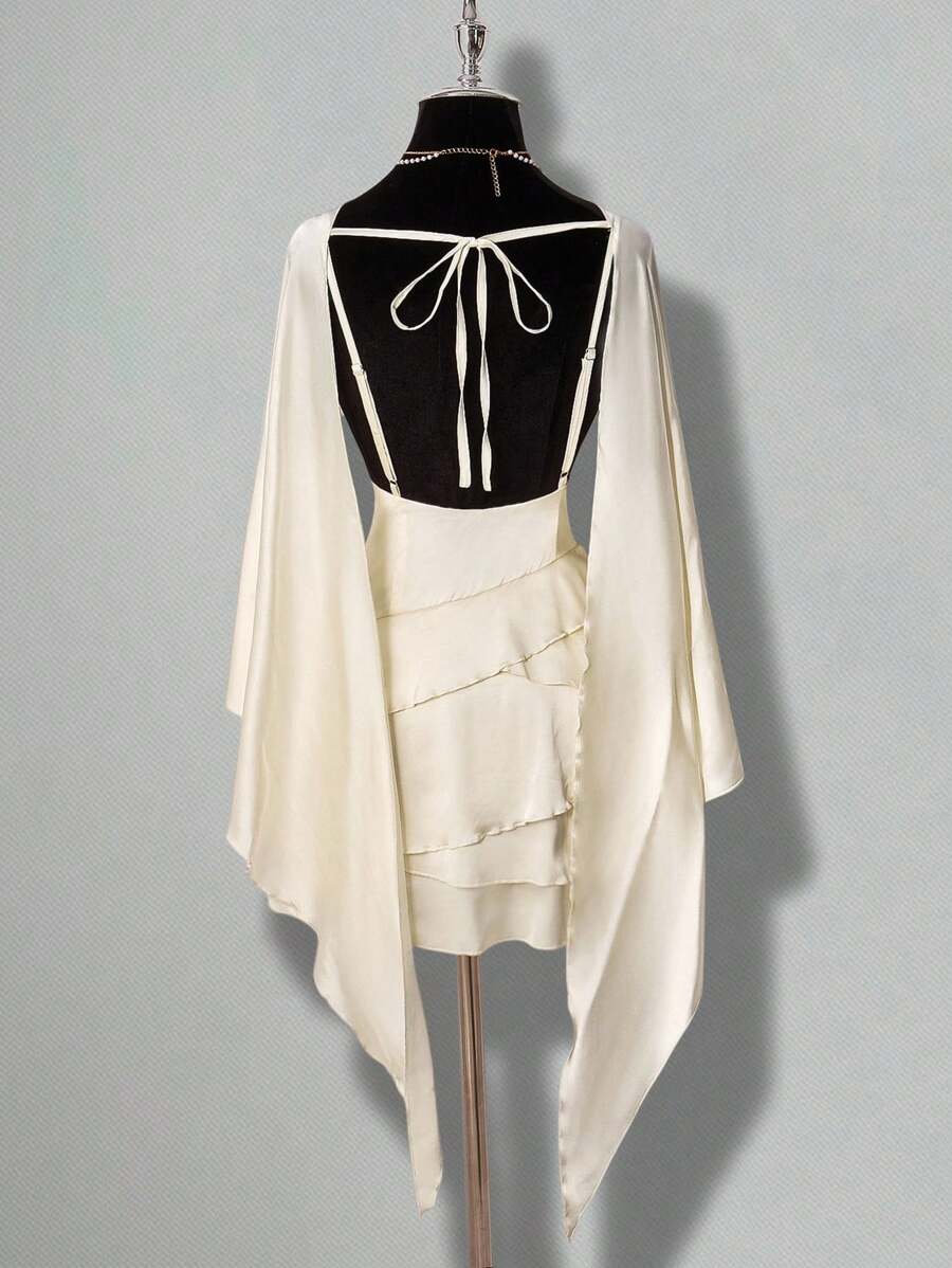 SHEIN ICON 缎面不对称荷叶边下摆紧身迷你连衣裙,甜美修身喇叭形露背正式派对礼服,适合女士 - 白色 - 查看 1