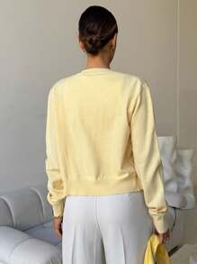 Lavishia 休闲百搭黄色金属纽扣薄款开衫