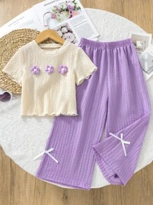 SHEIN Vintaside Kids 2pcs/Set Young Girls Textured Fabric T-Shirt With 3D Floral Decor & Casual Pants, Suitable For Home, Leisure Outfits, School, Campus, College Purple Sets For Girls Kids Two Pieces Outfit Purple Outfits For Girls Lavender Two Pieces Set Two Pieces Set For Girls Kids Outfits Toddler Girl Clothes - Purple - View 1