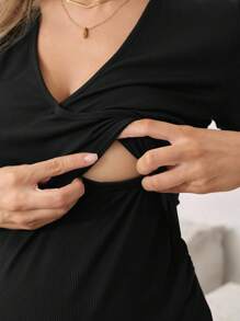 SHEIN 2件套孕妇休闲纯色V领裹身哺乳T恤和可调节腰部修身裤 - 黑色 - 查看 6