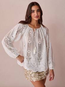 Enchnt Blouse décontractée ample à broderie ajourée blanche pour femmes en automne et hiver. Douce et élégante pour les anniversaires, les fêtes, les déplacements quotidiens, les vacances, la remise des diplômes, le thé de l'après-midi, les garden-parties, les sorties, la rentrée, l'automne - Blanc - Voir 3