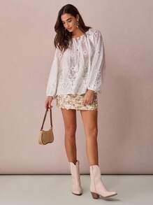 Enchnt Blouse décontractée ample à broderie ajourée blanche pour femmes en automne et hiver. Douce et élégante pour les anniversaires, les fêtes, les déplacements quotidiens, les vacances, la remise des diplômes, le thé de l'après-midi, les garden-parties, les sorties, la rentrée, l'automne - Blanc - Voir 2