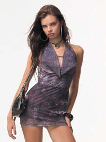 TypaGal O minivestido estampado tem um caimento lindo, um decote sensual e um design confortável que valoriza a silhueta. Leve e respirável, é ideal para usar nas férias na praia e eleva seu look de junho sem esforço, realçando seu charme cativante. - Multicolorido - Ver 1