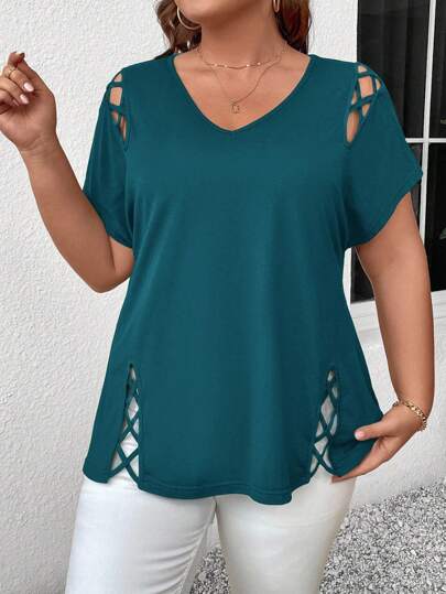 SHEIN LUNE Camiseta de manga corta con cuello en V, corte cruzado y abertura para mujer de talla grande en unicolor, top de talla grande con abertura, top de talla grande con cuello en V y cruce, top de talla grande con abertura y detalle, top casual de talla grande para mujer, vacaciones