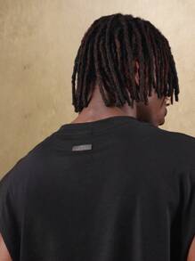 SUMWON Débardeur streetwear sans manches, style rétro hip hop, épaules dénudées, t-shirt sport muscle, logo graphique, mode urbaine unisexe, porter pour les festivals d'été, décontracté - Noir - Voir 4